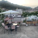 Flat In Berat's Center & Great Terrace 홈스테이 *