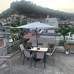 Flat In Berat's Center & Great Terrace *