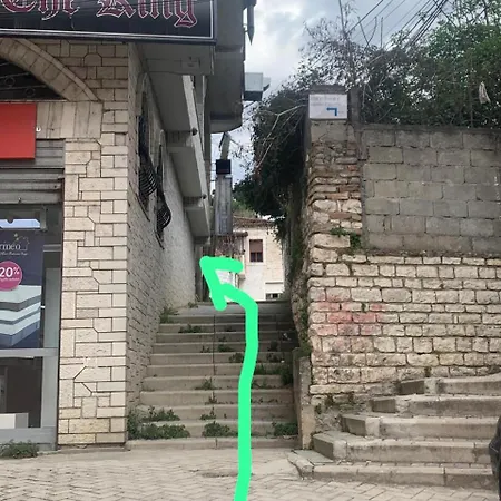 Flat In Berat's Center & Great Terrace