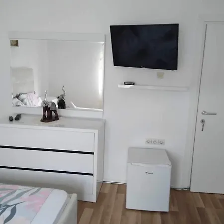 Flat In Berat's Center & Great Terrace