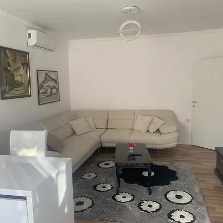 Accommodatie bij particulieren Flat In Berat's Center & Great Terrace