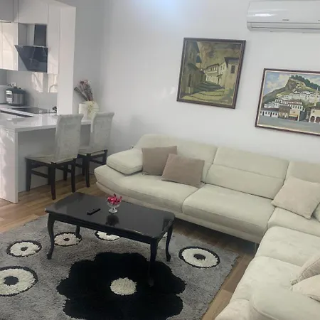 Flat In Berat's Center & Great Terrace * Berat