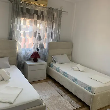Quarto em Acomodações Particulares Flat In Berat's Center & Great Terrace *