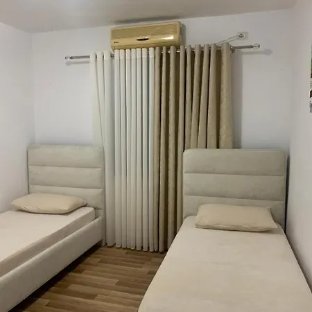 Flat In Berat's Center & Great Terrace Berat