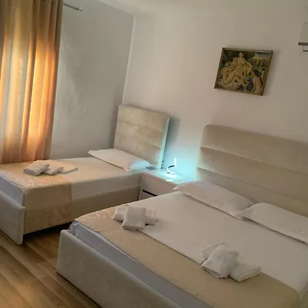 Accommodatie bij particulieren Flat In Berat's Center & Great Terrace