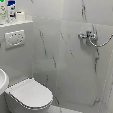 Проживание в семье Flat In Berat's Center *