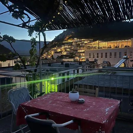 Homestay Flat In Berat's Center Berat